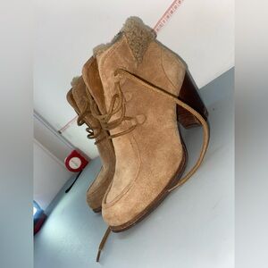 UGG Analise Lace Up Shearling Ankle Boots Chestnut 7us Worn Once